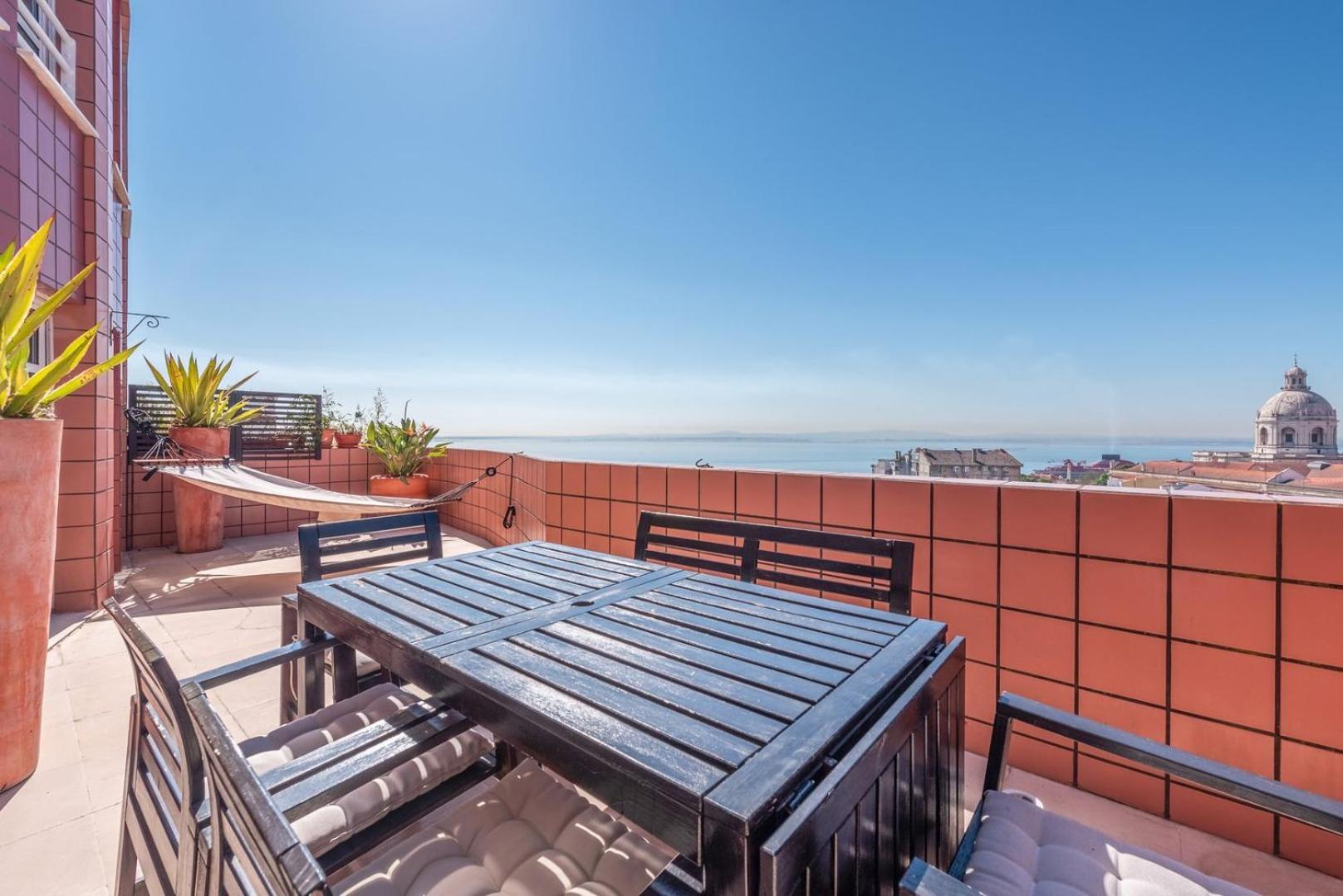 Guestready - Bella Vistas Apartment Lisbon Luaran gambar
